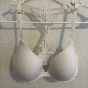 Victoria’s Secret Lightly Lined White Demi Halter - SIZE 36C